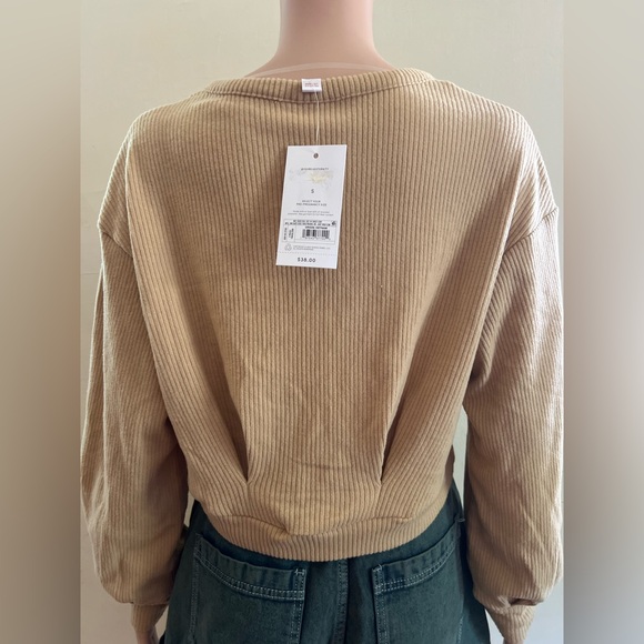 Ingrid & Isabel Tan Ribbed Crop Top - Picture 2 of 4